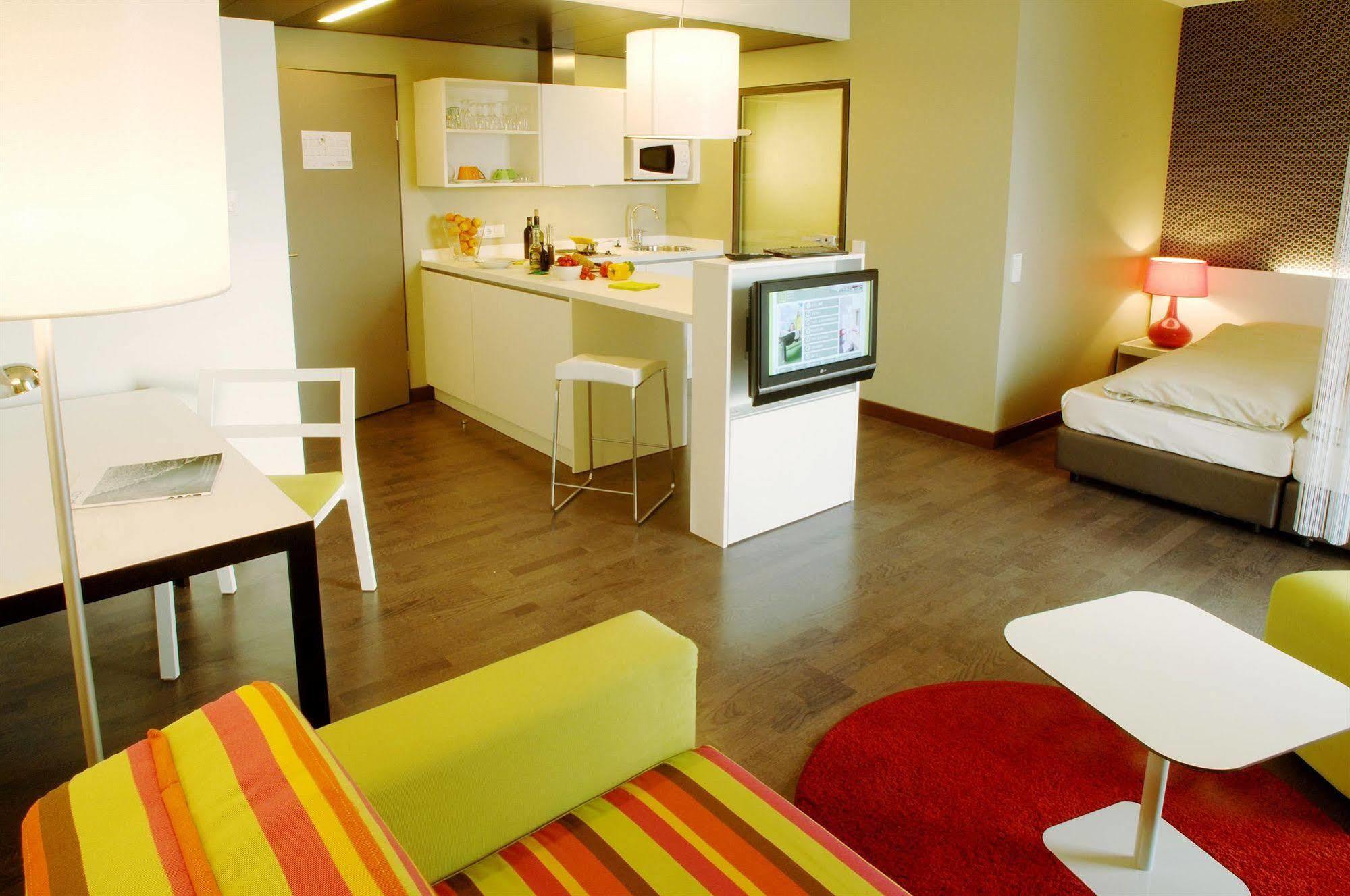 Harry'S Home Dornbirn Hotel & Apartments Экстерьер фото
