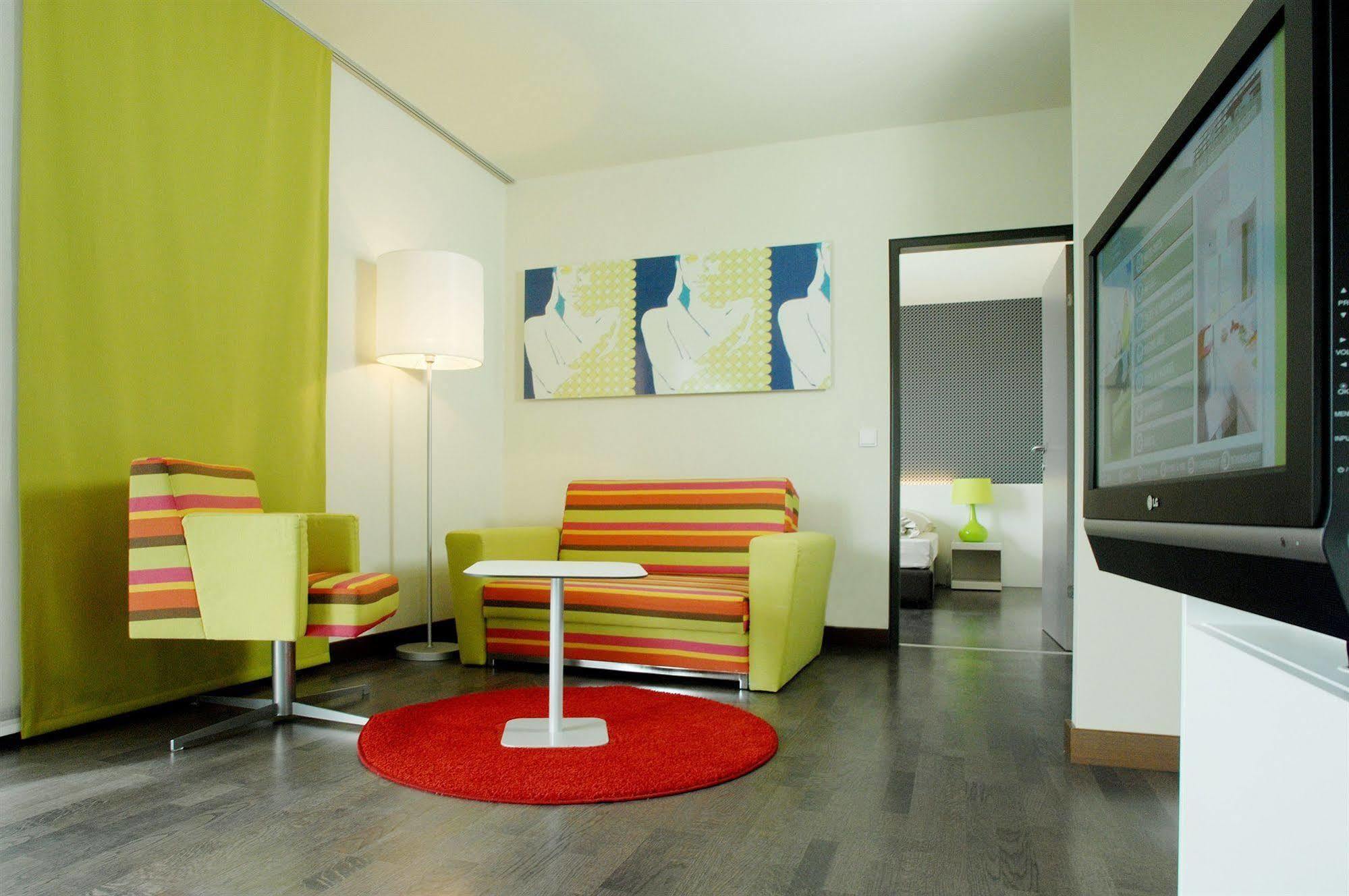 Harry'S Home Dornbirn Hotel & Apartments Экстерьер фото